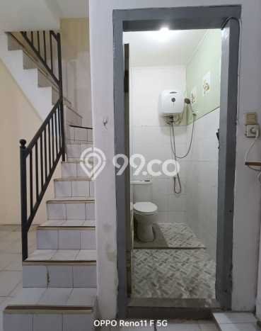 Dijual Hunian Rumah Terawat 4 Kamar di Duri Kepa, Jakarta Barat Dijual Hunian Rumah Terawat 4 Kamar di Duri Kepa, Jakarta Barat