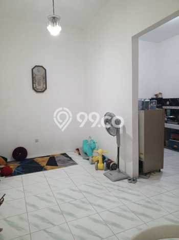 Rumah Luas Asri 3 KT Siap Pakai di Kedoya Selatan Jakarta Barat Rumah Luas Asri 3 KT Siap Pakai di Kedoya Selatan Jakarta Barat