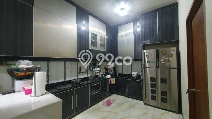 Jual Rumah Luas Megah Dengan View Cantik di Kalideres, Jakarta Barat Jual Rumah Luas Megah Dengan View Cantik di Kalideres, Jakarta Barat