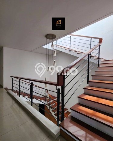 Dijual Rumah Elit Exclusive di Cilandak, Jakarta Selatan Dijual Rumah Elit Exclusive di Cilandak, Jakarta Selatan
