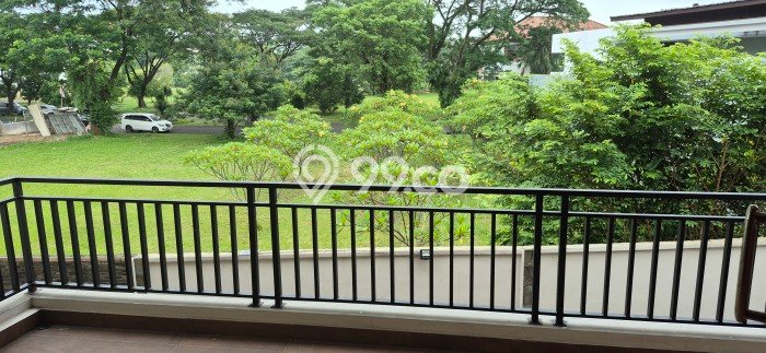 Rumah Elit LB 421m2 Siap Huni Desain Elegan di Alam Sutera, Tangerang Rumah Elit LB 421m2 Siap Huni Desain Elegan di Alam Sutera, Tangerang