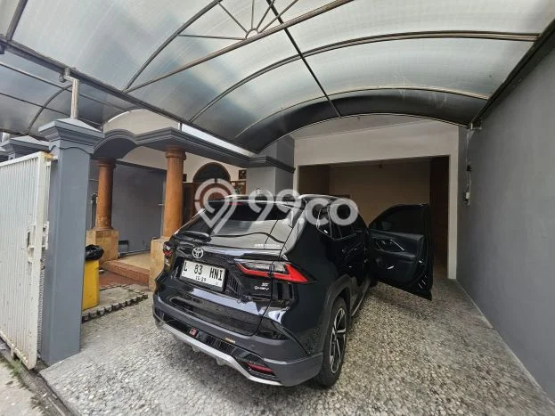 Disewakan Rumah Konsep Modern di Gubeng Surabaya dengan 4 Kamar Disewakan Rumah Konsep Modern di Gubeng Surabaya dengan 4 Kamar