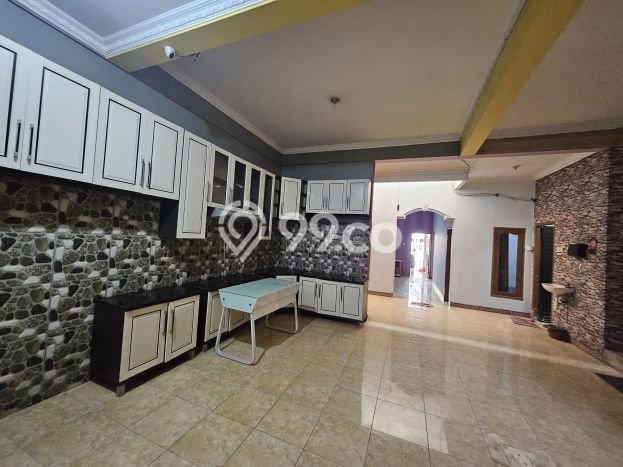 Disewakan Rumah Konsep Modern di Gubeng Surabaya dengan 4 Kamar Disewakan Rumah Konsep Modern di Gubeng Surabaya dengan 4 Kamar