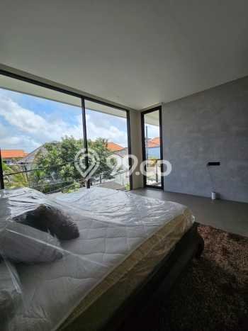 Lokasi Ideal! Vila di Kerobokan, Area 200m², Kondisi Prima Lokasi Ideal! Vila di Kerobokan, Area 200m², Kondisi Prima