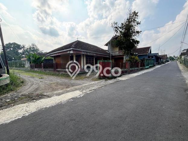 Kavling Tanah Dijual di Sleman, Sleman, Luas 141m2 Area Strategis Kavling Tanah Dijual di Sleman, Sleman, Luas 141m2 Area Strategis