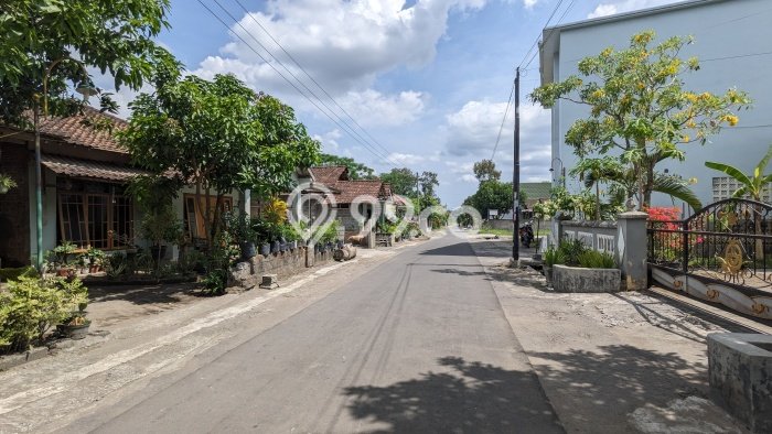 Lahan Dijual Lokasi Strategis di Sleman dengan Luas 129m2 Lahan Dijual Lokasi Strategis di Sleman dengan Luas 129m2