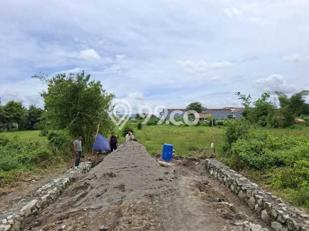 Tanah Kosong Dijual di Bantul dengan Area 108m2 Tanah Kosong Dijual di Bantul dengan Area 108m2