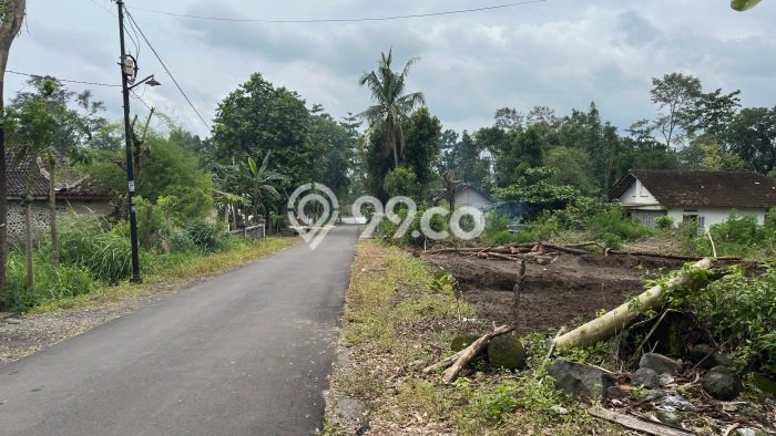 Tanah Dijual Lokasi Sleman, Sleman dengan Luas Tanah 121m2 dan Status SHM Tanah Dijual Lokasi Sleman, Sleman dengan Luas Tanah 121m2 dan Status SHM