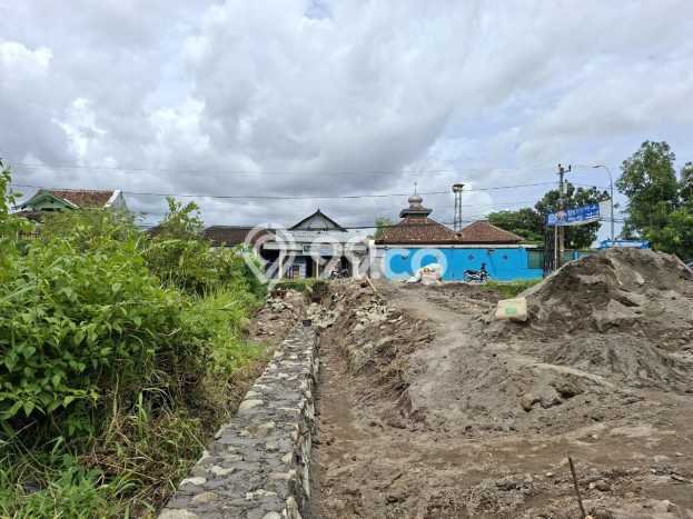 Lahan Kosong Dijual di Banguntapan, Bantul, Luas 219m2 Area Strategis Lahan Kosong Dijual di Banguntapan, Bantul, Luas 219m2 Area Strategis