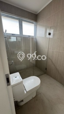 Siap Huni Hunian Elit 4 Kamar di BSD Dekat ke Mana Pun Siap Huni Hunian Elit 4 Kamar di BSD Dekat ke Mana Pun