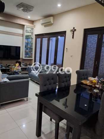 Dijual Rumah Mewah Elegan Dengan View Cantik di Harapan Indah, Bekasi Dijual Rumah Mewah Elegan Dengan View Cantik di Harapan Indah, Bekasi