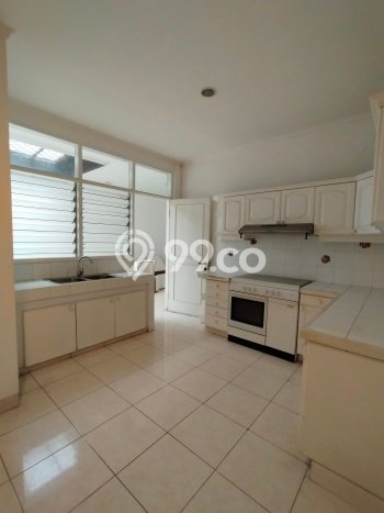 Rumah Sewa Jakarta Selatan LT 775m2 LB 800m2 Area Kemang Rumah Sewa Jakarta Selatan LT 775m2 LB 800m2 Area Kemang