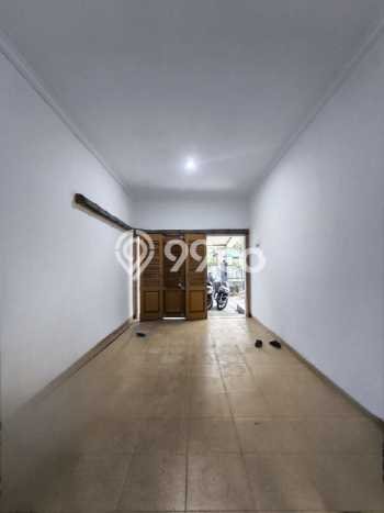 Rumah kawasan , Akses ke Pusat Kota, 3 KM, LT 270m2m² LB 200m2m² Rumah kawasan , Akses ke Pusat Kota, 3 KM, LT 270m2m² LB 200m2m²