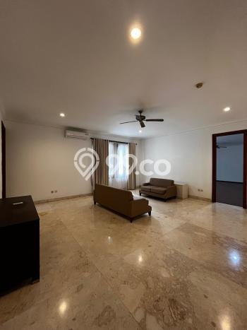 Hunian Kondisi Baik Disewakan di Pondok Indah, Jakarta Selatan LT 480m2, LB 600m2 Hunian Kondisi Baik Disewakan di Pondok Indah, Jakarta Selatan LT 480m2, LB 600m2