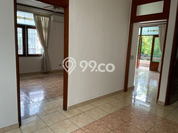Rumah Premium kawasan Kebayoran Baru, 5 KT, Area Tenang, LT 285m2m² Bangunan 450m2m² Rumah Premium kawasan Kebayoran Baru, 5 KT, Area Tenang, LT 285m2m² Bangunan 450m2m²