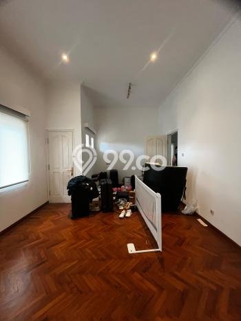Hunian Ideal dengan LT 700m2 & LB 750m2 Dikontrakkan di Pondok Indah Hunian Ideal dengan LT 700m2 & LB 750m2 Dikontrakkan di Pondok Indah