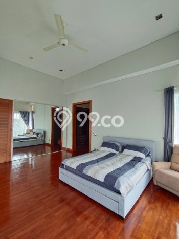 Rumah sewa siap huni 5 KT di Kemang, Jakarta Selatan Rumah sewa siap huni 5 KT di Kemang, Jakarta Selatan