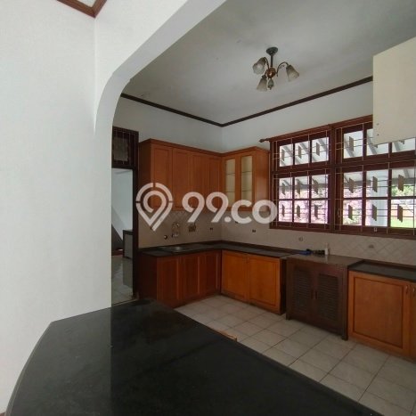 Lokasi strategis! Rumah siap pakai dikontrakkan di Jagakarsa LB 450m2 Lokasi strategis! Rumah siap pakai dikontrakkan di Jagakarsa LB 450m2