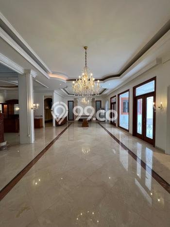 Rumah 6 Kamar Lengkap Disewakan di Menteng Harga Kompetitif Rumah 6 Kamar Lengkap Disewakan di Menteng Harga Kompetitif