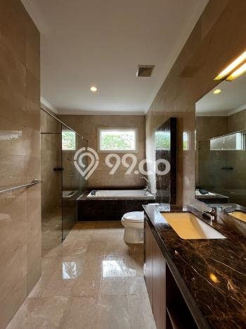 Hunian Ideal dengan LT 483m2 & LB 500m2 Dikontrakkan di Pondok Indah Hunian Ideal dengan LT 483m2 & LB 500m2 Dikontrakkan di Pondok Indah