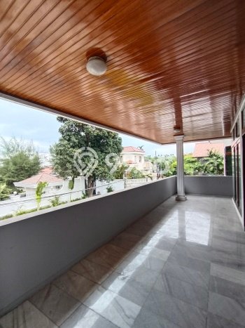 Rumah sewa siap huni 5 Kamar Tidur di Kemang, Jakarta Selatan Rumah sewa siap huni 5 Kamar Tidur di Kemang, Jakarta Selatan