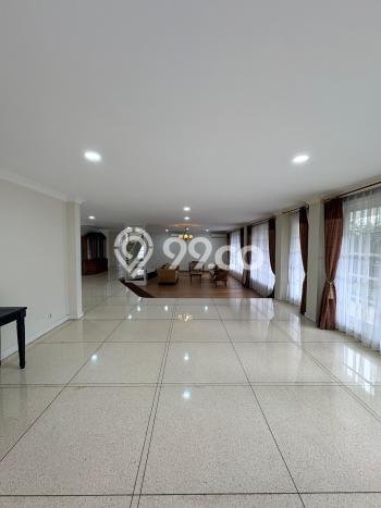 Disewakan Rumah Modern di Kebayoran Baru Harga Rp 600 Juta/ Tahun Disewakan Rumah Modern di Kebayoran Baru Harga Rp 600 Juta/ Tahun