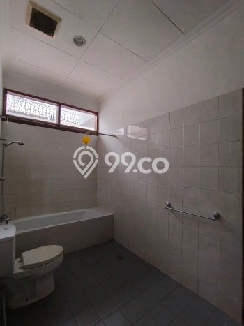 Jarang Ada! Rumah Sewa 4 Kamar Bagus Siap Huni Kemang Jarang Ada! Rumah Sewa 4 Kamar Bagus Siap Huni Kemang