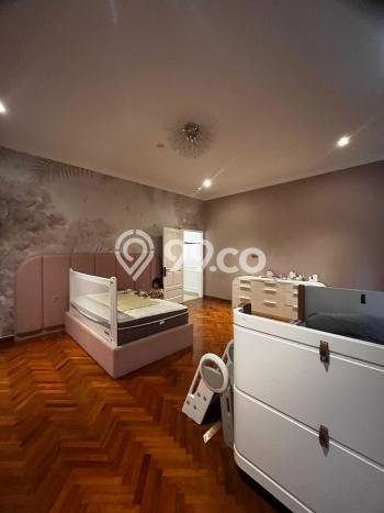 Hunian Ideal dengan LT 700m2 & LB 750m2 Dikontrakkan di Pondok Indah Hunian Ideal dengan LT 700m2 & LB 750m2 Dikontrakkan di Pondok Indah