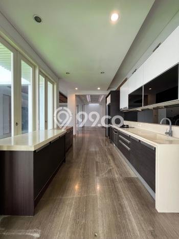 Disewakan Rumah Elit LT 423m2 / LB 500m2 di Kebayoran Lama, Jakarta Selatan Disewakan Rumah Elit LT 423m2 / LB 500m2 di Kebayoran Lama, Jakarta Selatan