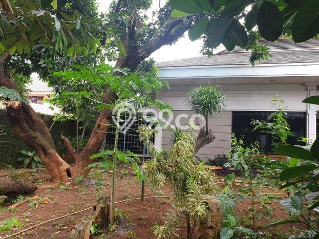 Lokasi terbaik! Rumah siap huni dikontrakkan di Kebayoran Lama LB 800m2 Lokasi terbaik! Rumah siap huni dikontrakkan di Kebayoran Lama LB 800m2