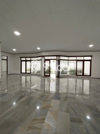 Rumah sewa siap huni 5 Kamar Tidur di Kemang, Jakarta Selatan Rumah sewa siap huni 5 Kamar Tidur di Kemang, Jakarta Selatan