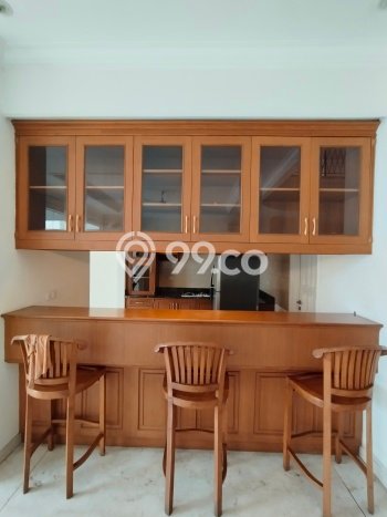 Hunian Modern dengan LT 550m2 & LB 600m2 Dikontrakkan di Pondok Indah Hunian Modern dengan LT 550m2 & LB 600m2 Dikontrakkan di Pondok Indah