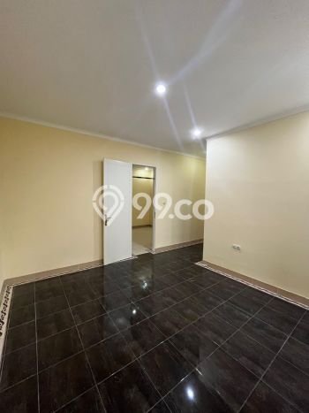 Disewakan Rumah Murah di Cipete Jakarta Selatan dengan 4 KT Disewakan Rumah Murah di Cipete Jakarta Selatan dengan 4 KT