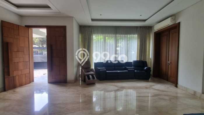 Sewa Rumah Strategis di Pondok Indah LT 400m2 / LB 500m2 Kondisi Bagus Sewa Rumah Strategis di Pondok Indah LT 400m2 / LB 500m2 Kondisi Bagus