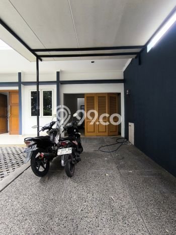 Rumah kawasan , Akses ke Pusat Kota, 3 KM, LT 270m2m² LB 200m2m² Rumah kawasan , Akses ke Pusat Kota, 3 KM, LT 270m2m² LB 200m2m²