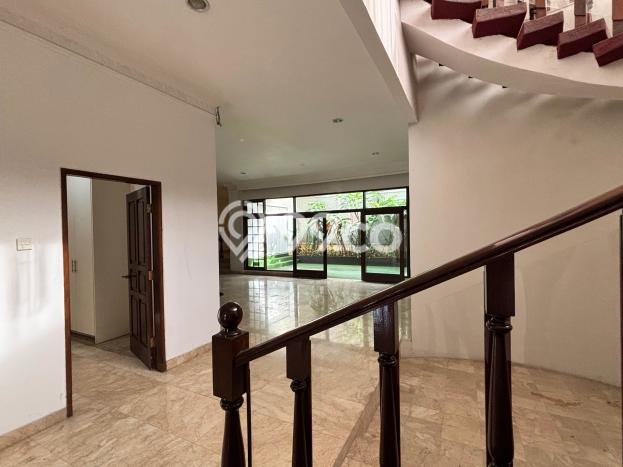 Rumah Disewakan Jakarta Selatan LT 540m2 LB 510m2 Kawasan Permata Hijau Rumah Disewakan Jakarta Selatan LT 540m2 LB 510m2 Kawasan Permata Hijau