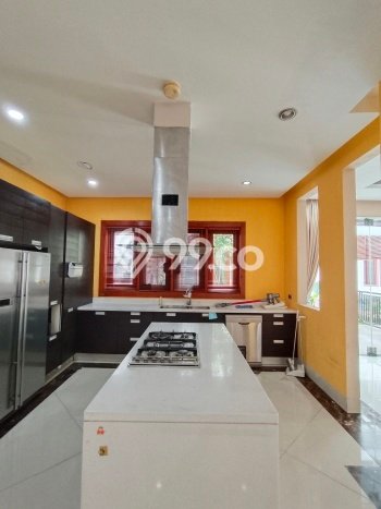 Disewakan Rumah Nyaman di Pondok Indah LT 550m2 / LB 700m2 Siap Huni Disewakan Rumah Nyaman di Pondok Indah LT 550m2 / LB 700m2 Siap Huni
