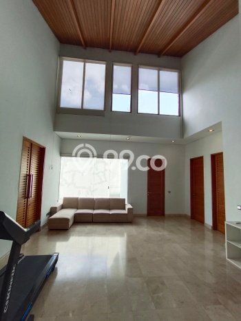 Rumah sewa siap huni 5 KT di Kemang, Jakarta Selatan Rumah sewa siap huni 5 KT di Kemang, Jakarta Selatan