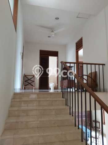 Disewakan! Rumah 4 Kamar Tidur &
4 Kamar Mandi di Kemang, Jakarta Selatan Disewakan! Rumah 4 Kamar Tidur &
4 Kamar Mandi di Kemang, Jakarta Selatan