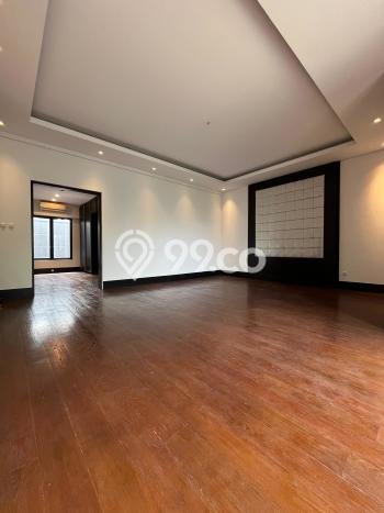 Disewakan Rumah Elit LT 423m2 / LB 500m2 di Kebayoran Lama, Jakarta Selatan Disewakan Rumah Elit LT 423m2 / LB 500m2 di Kebayoran Lama, Jakarta Selatan
