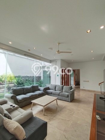 Rumah sewa siap huni 5 KT di Kemang, Jakarta Selatan Rumah sewa siap huni 5 KT di Kemang, Jakarta Selatan