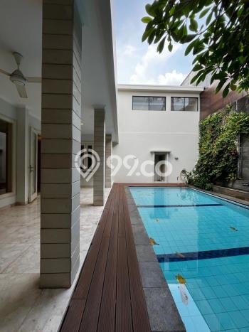 Hunian Ideal dengan LT 483m2 & LB 500m2 Dikontrakkan di Pondok Indah Hunian Ideal dengan LT 483m2 & LB 500m2 Dikontrakkan di Pondok Indah