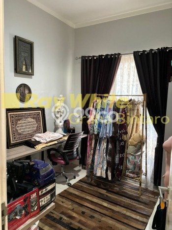 Rumah Mewah LB 350m2 Siap Huni Desain Elegan di Bintaro, Tangerang Selatan Rumah Mewah LB 350m2 Siap Huni Desain Elegan di Bintaro, Tangerang Selatan