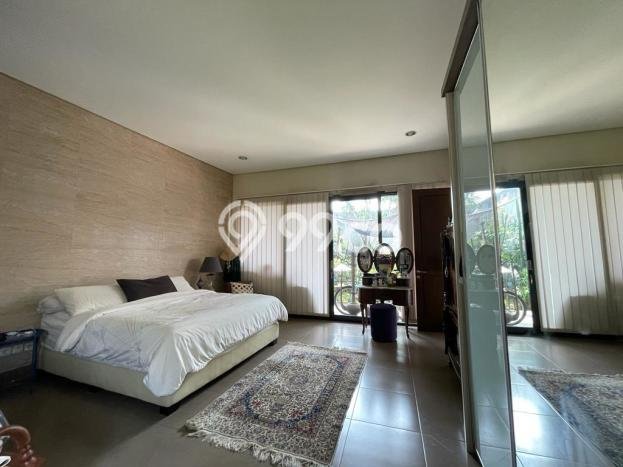 For Sale! Premium House LT 969m2 Desain Elegan di Parigi For Sale! Premium House LT 969m2 Desain Elegan di Parigi