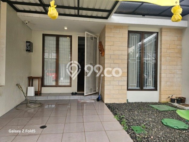 Rumah Luas Asri 2 KT Siap Huni di Graha Raya Bintaro Tangerang Selatan Rumah Luas Asri 2 KT Siap Huni di Graha Raya Bintaro Tangerang Selatan