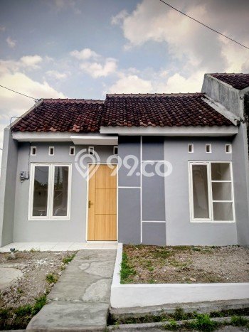 Rumah Minimalis Dijual di Gondangrejo 2 Kamar dengan LT 60m2 Rumah Minimalis Dijual di Gondangrejo 2 Kamar dengan LT 60m2