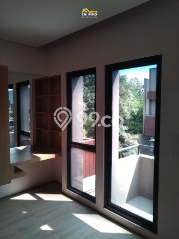 Dijual Rumah Eksklusif 3 KT di BSD, Tangerang Dijual Rumah Eksklusif 3 KT di BSD, Tangerang