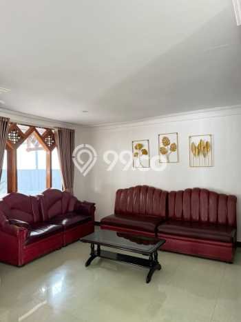 Dijual! Vila Kawasan , Luas 1448m2m², Dekat ke Pusat Kota Dijual! Vila Kawasan , Luas 1448m2m², Dekat ke Pusat Kota