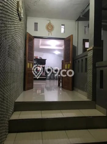 Dijual Rumah 4 Kamar Lokasi Strategis Bagus dan Strategis di Kediri Dijual Rumah 4 Kamar Lokasi Strategis Bagus dan Strategis di Kediri
