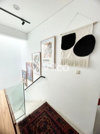Rumah Mewah LB 260m2 Siap Huni Desain Elegan di Veteran, Jakarta Selatan Rumah Mewah LB 260m2 Siap Huni Desain Elegan di Veteran, Jakarta Selatan